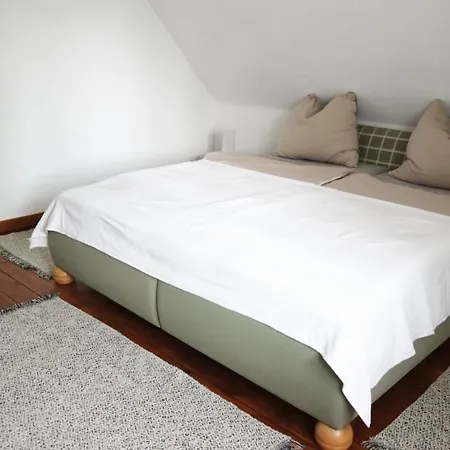 Neu! Ferienwohnng Radeberg - Arnsdorf Apartment